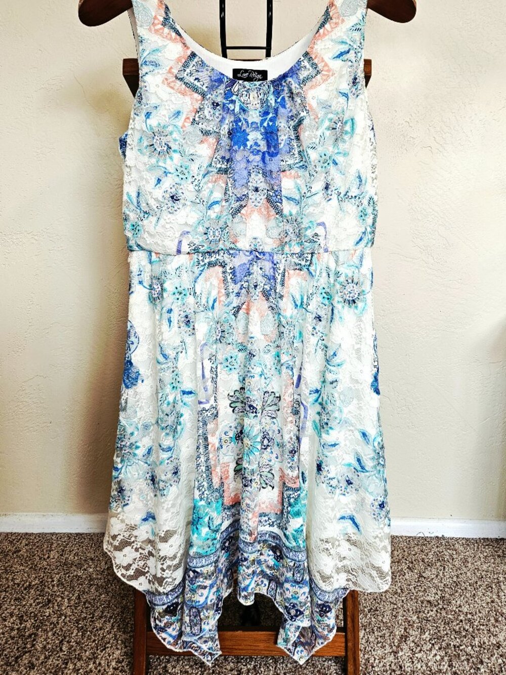 Love Reign Women's Lace Dress with Lining Handkerchief Hem Size L
